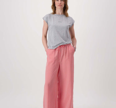 striped pants | red / white