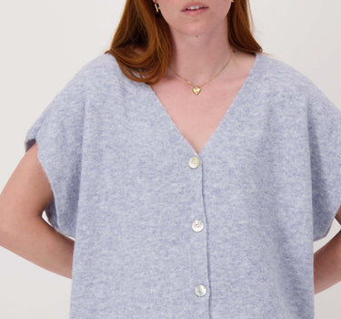 Strickjacke mit V-Ausschnitt aus melierten Garnen | mittelblauer Denim