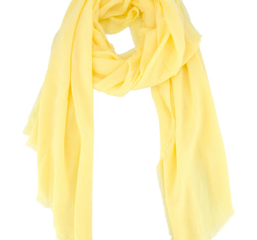 scarf in soft yarn | light yellow