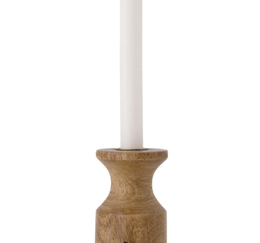 Holzkerzenhalter in Herzform | naturfarben von Zusss, mit Holzsockel und weißer Kerze mit Herzverzierung.