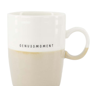Teetasse „Genussmoment“ | Weiß/Sand von Zusss, Keramikbecher mit Henkel und Glasur in Weiß-Sand.