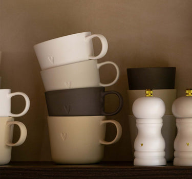 Cappuccino-Tasse mit Herz | weiß