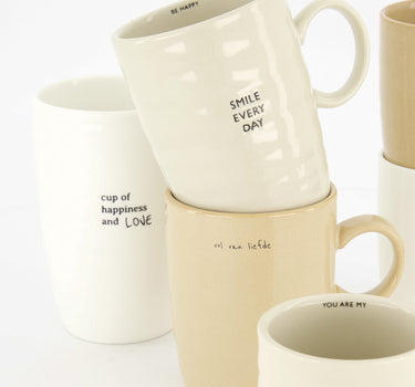 Tasse „L happiness“ | weiß / schwarz
