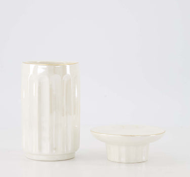 Gift Set - Small bowl and table vase by Zusss, white ceramic with a gold rim.