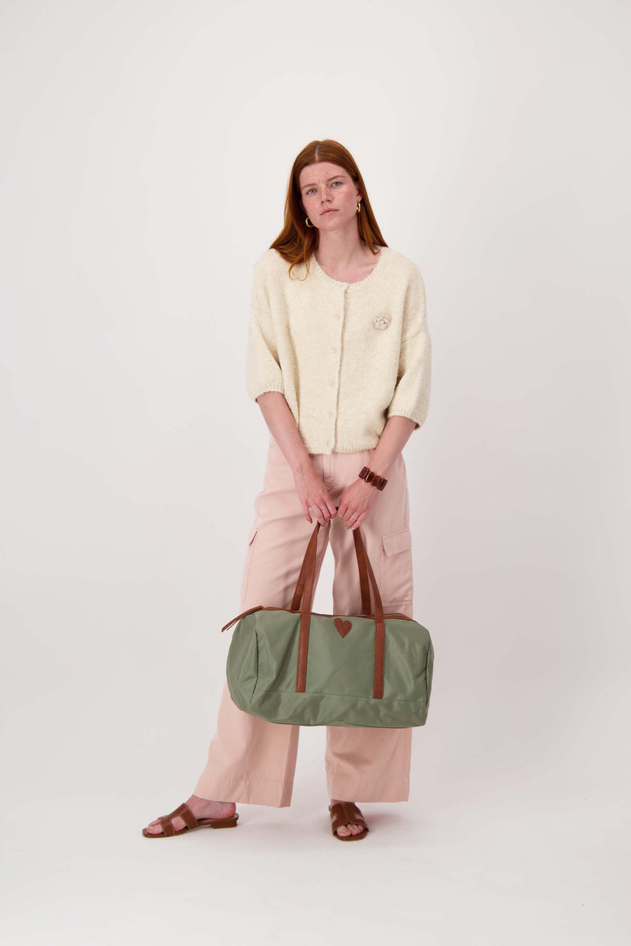 weekend tas met hart | light mossgreen