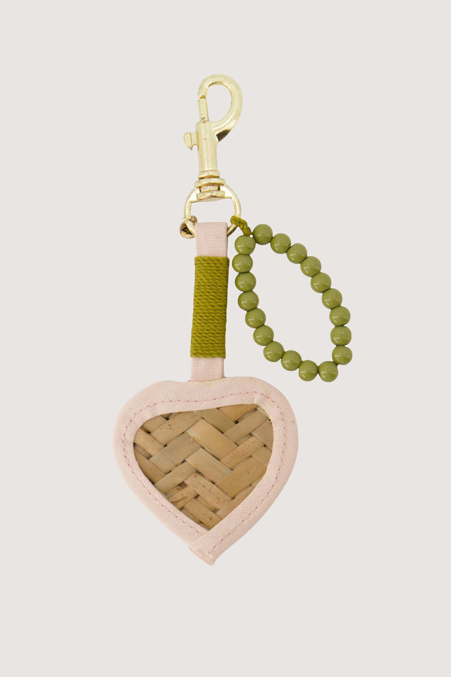 sleutel/tas hanger met gevlochten hart | crispy pink / light mossgreen