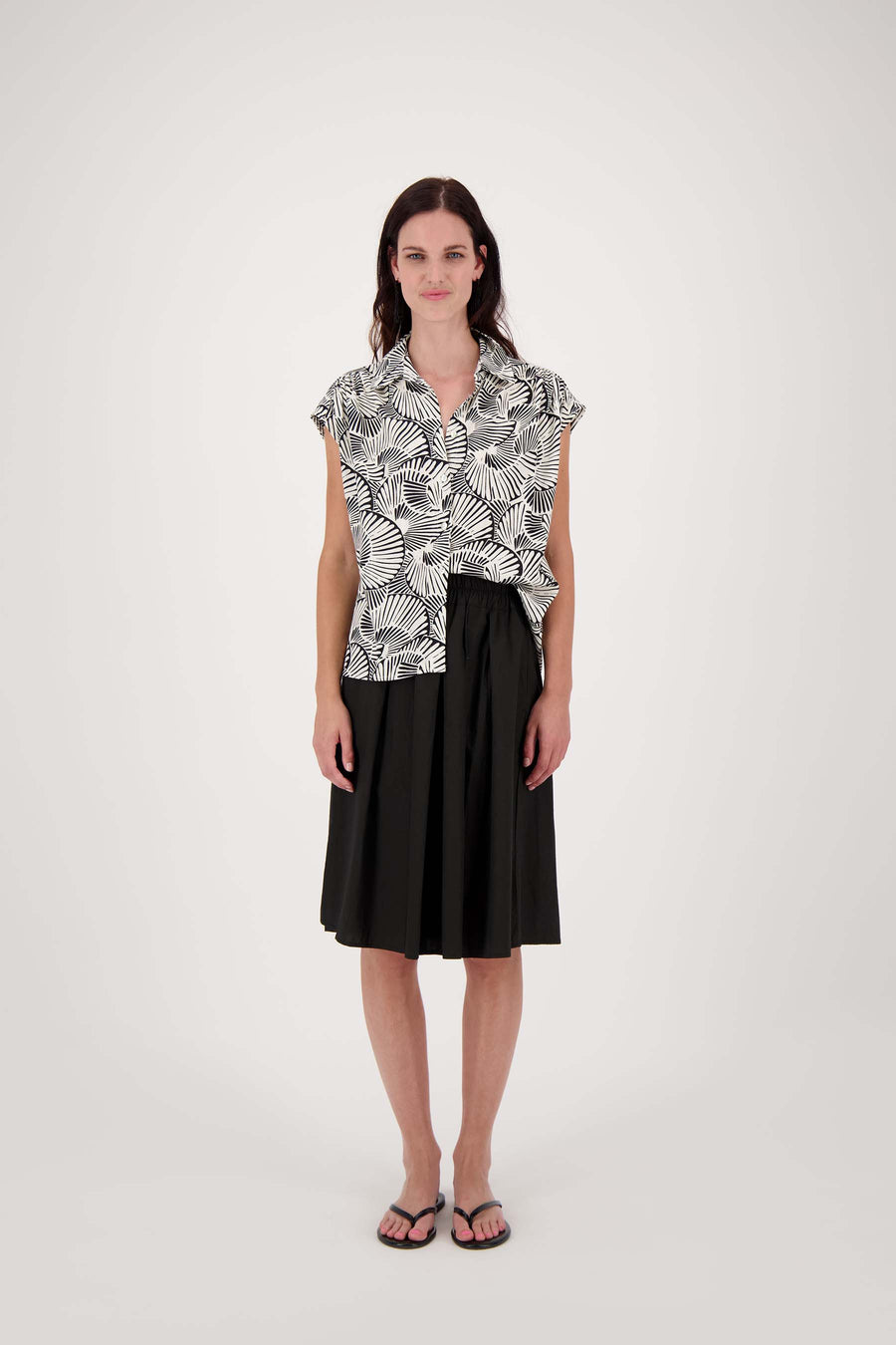 halflange rok wijd | zwart