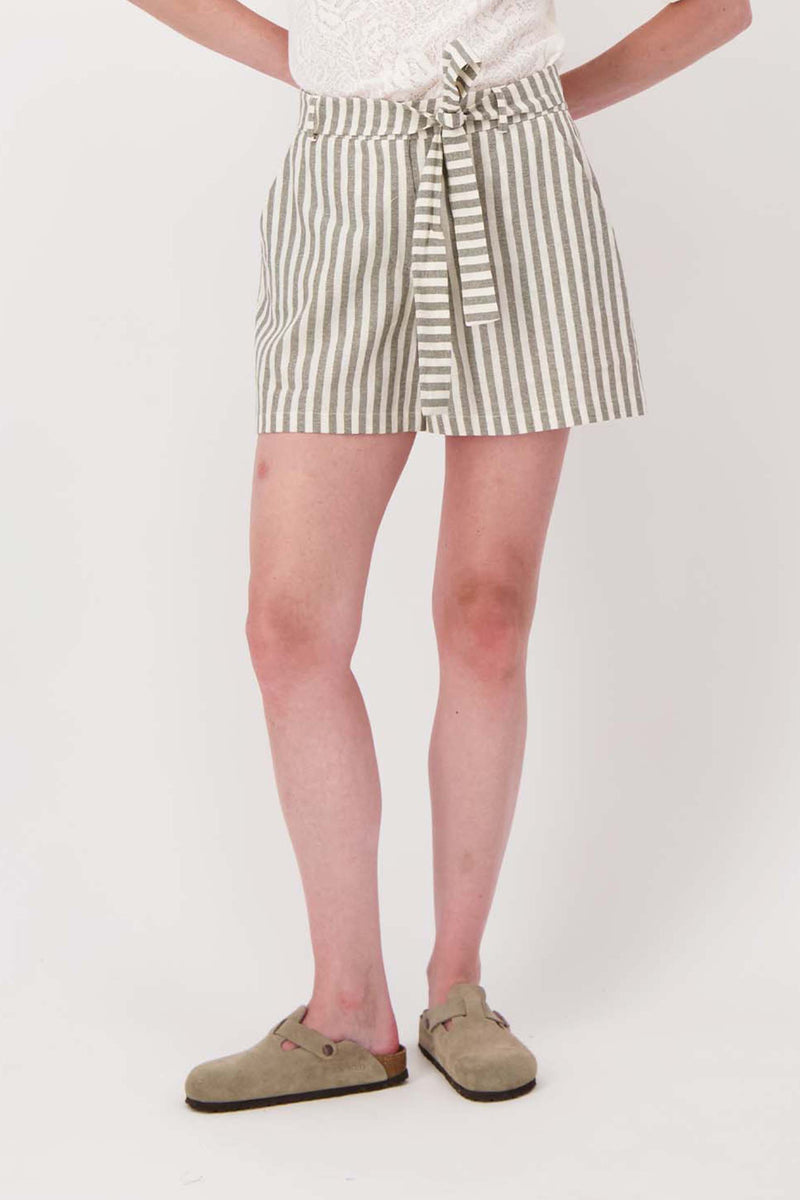 gestreepte linnen short | light mossgreen / off white