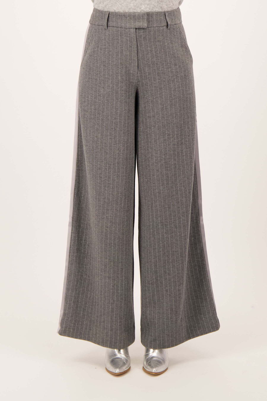 Krijtstreep Broek met Satijnen Bies | light grey melange