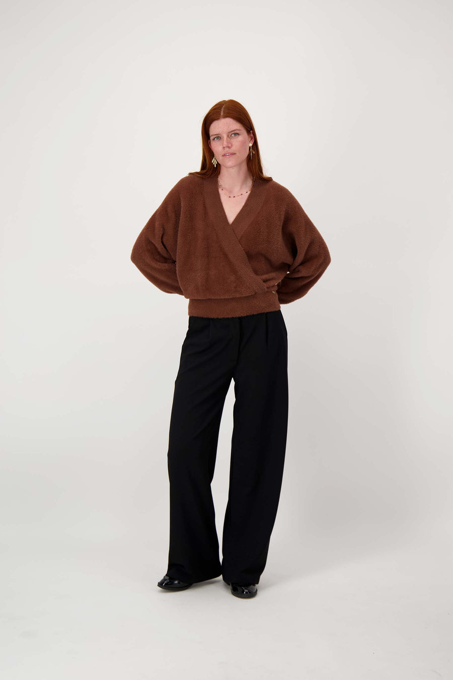 broek met bandplooi detail | zwart