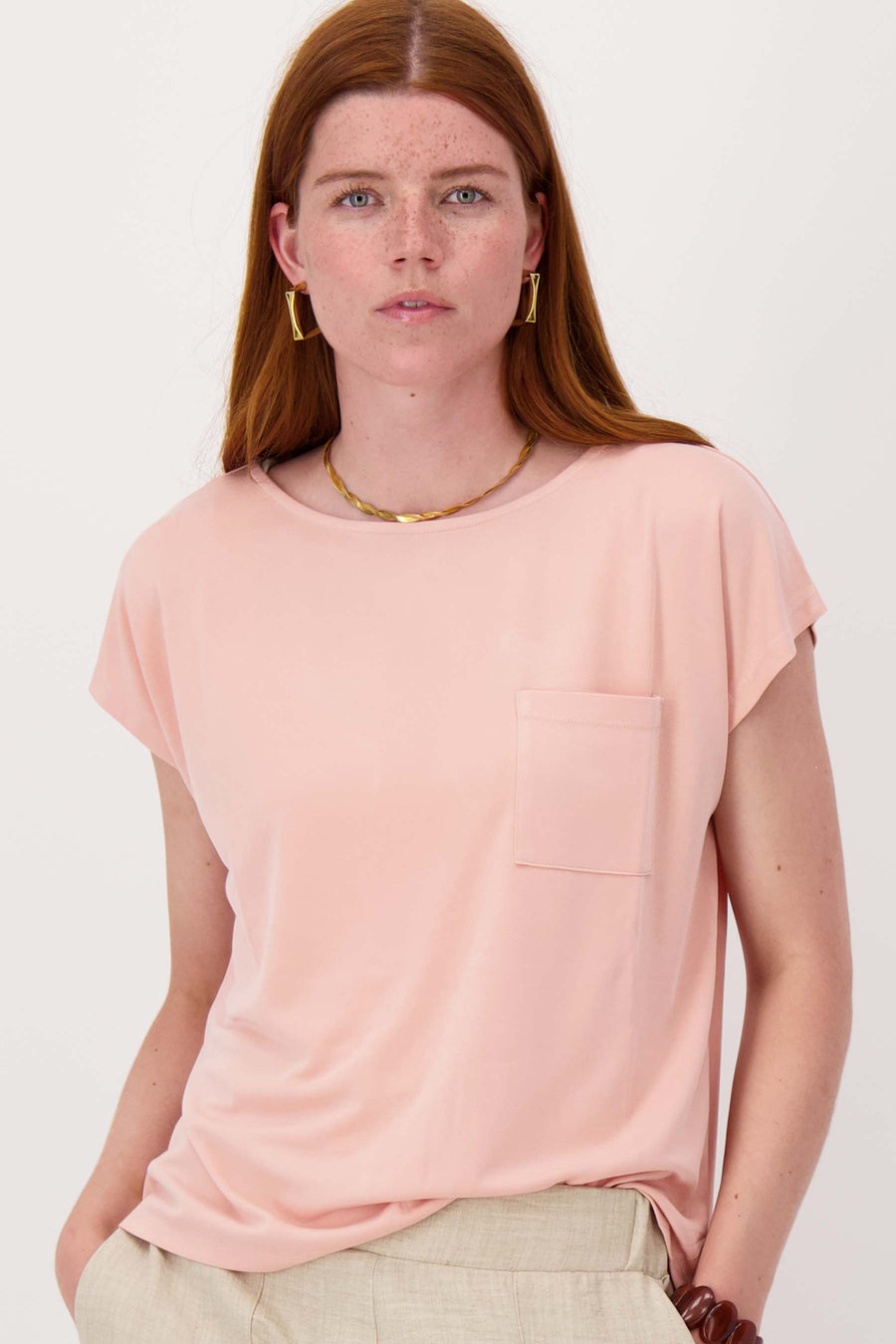 boat neck top with embroidery | light pink
