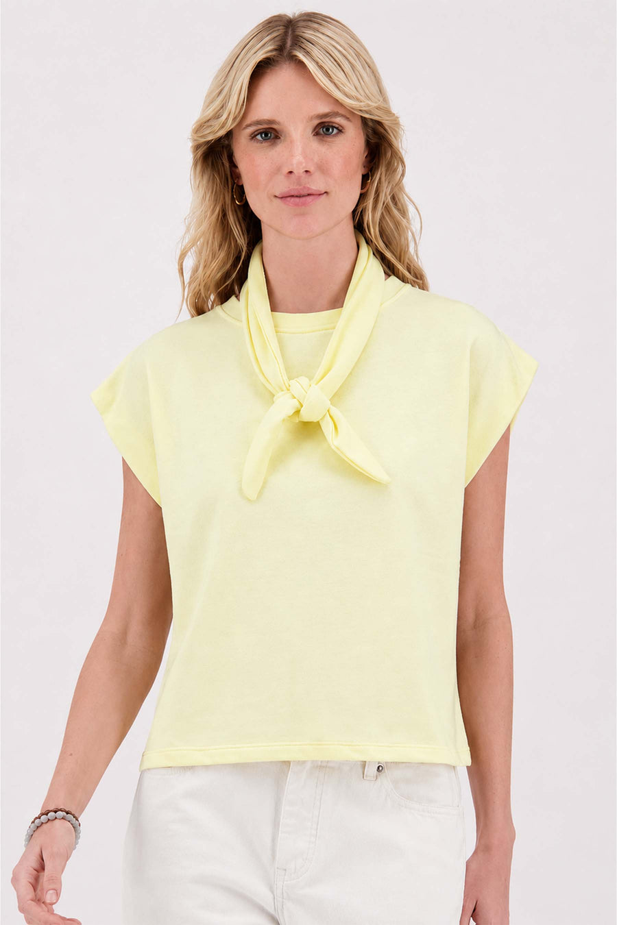 Shirt met sjaaltje | mellow yellow