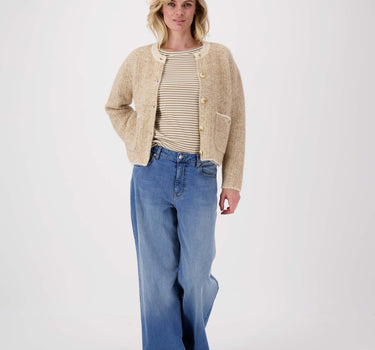 boat neck top made of crochet fabric | sahara / white
