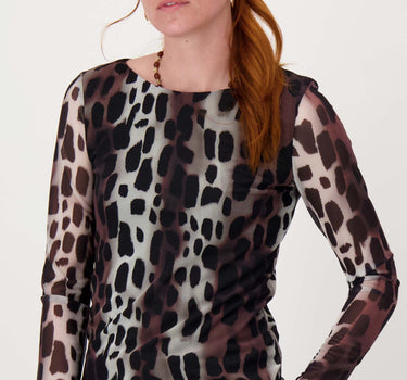 mesh top with giraffe print and boat neck | multicolor