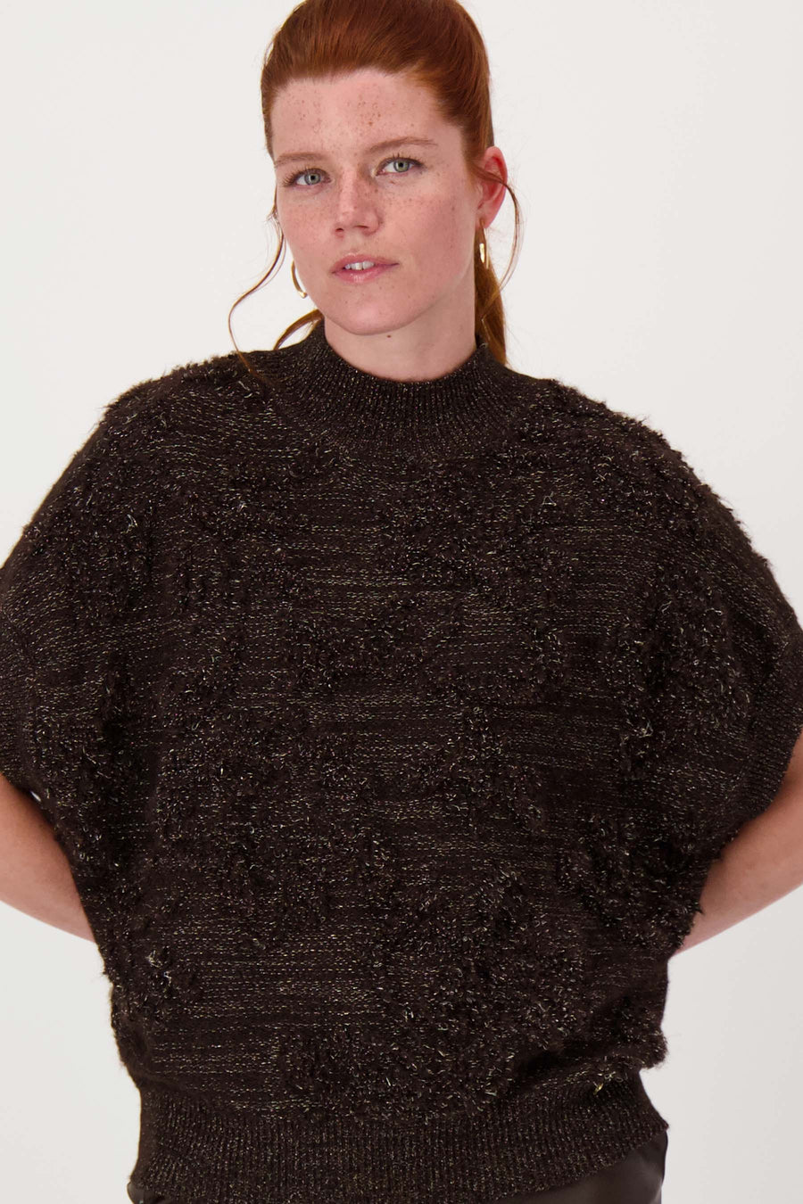 mouwloze trui met lurex jacquard | chocoladebruin / goud