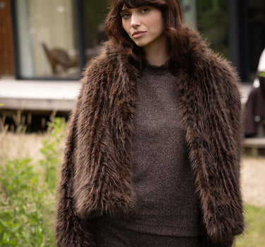 fake fur jasje met panterprint | dark choco