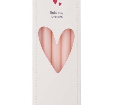 doosje met 10 smalle kaarsjes | pink | kleur van Zusss, kartonverpakking met hartvenster en pink kaarsjes