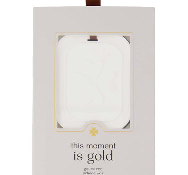 Geursteen in doosje this moment is gold, white / sand, van Zusss; subtiel vormgegeven verpakking met venster