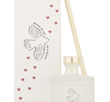 reed diffusers scents white/gray-blue/red | white / gray-blue / red