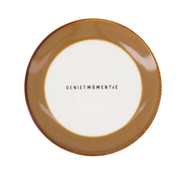 "Enjoy the Moment" dessert plate by Zusss: round ceramic dish with a white interior and brown rim.