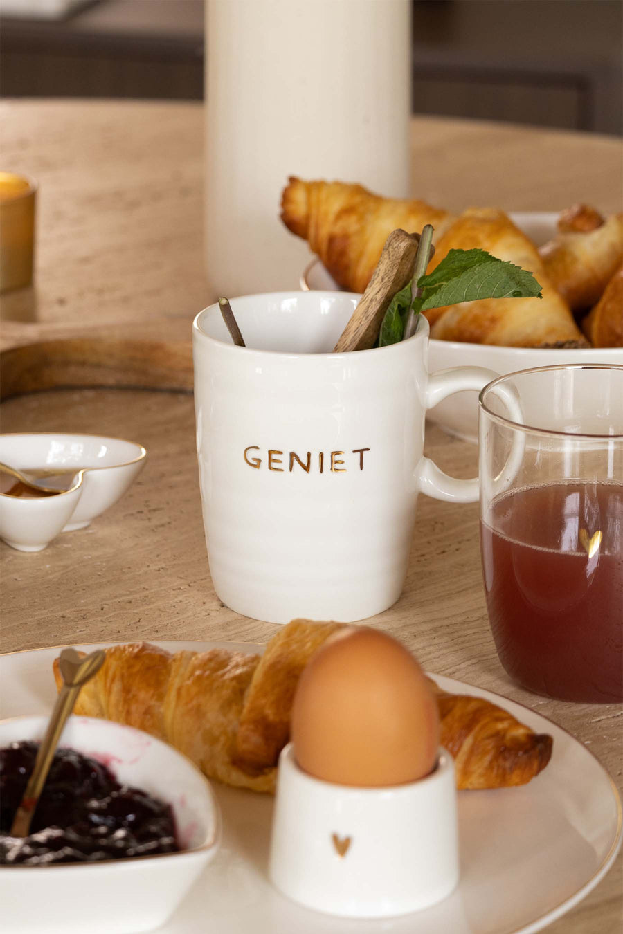 theemok geniet | white / gold