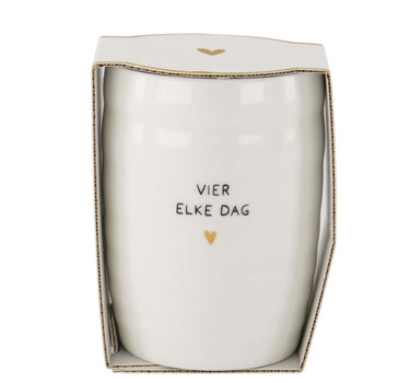 Kaffeetasse „Vier jeden Tag“ | Weiß / Schwarz / Gold