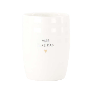 koffiemok vier elke dag | white / black / gold