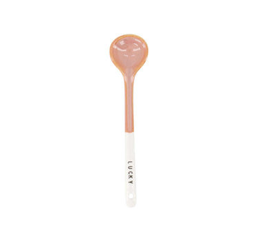 lepeltje keramiek lucky | white / dark pink van Zusss, keramiek lepel met ronde kop en witte steel.