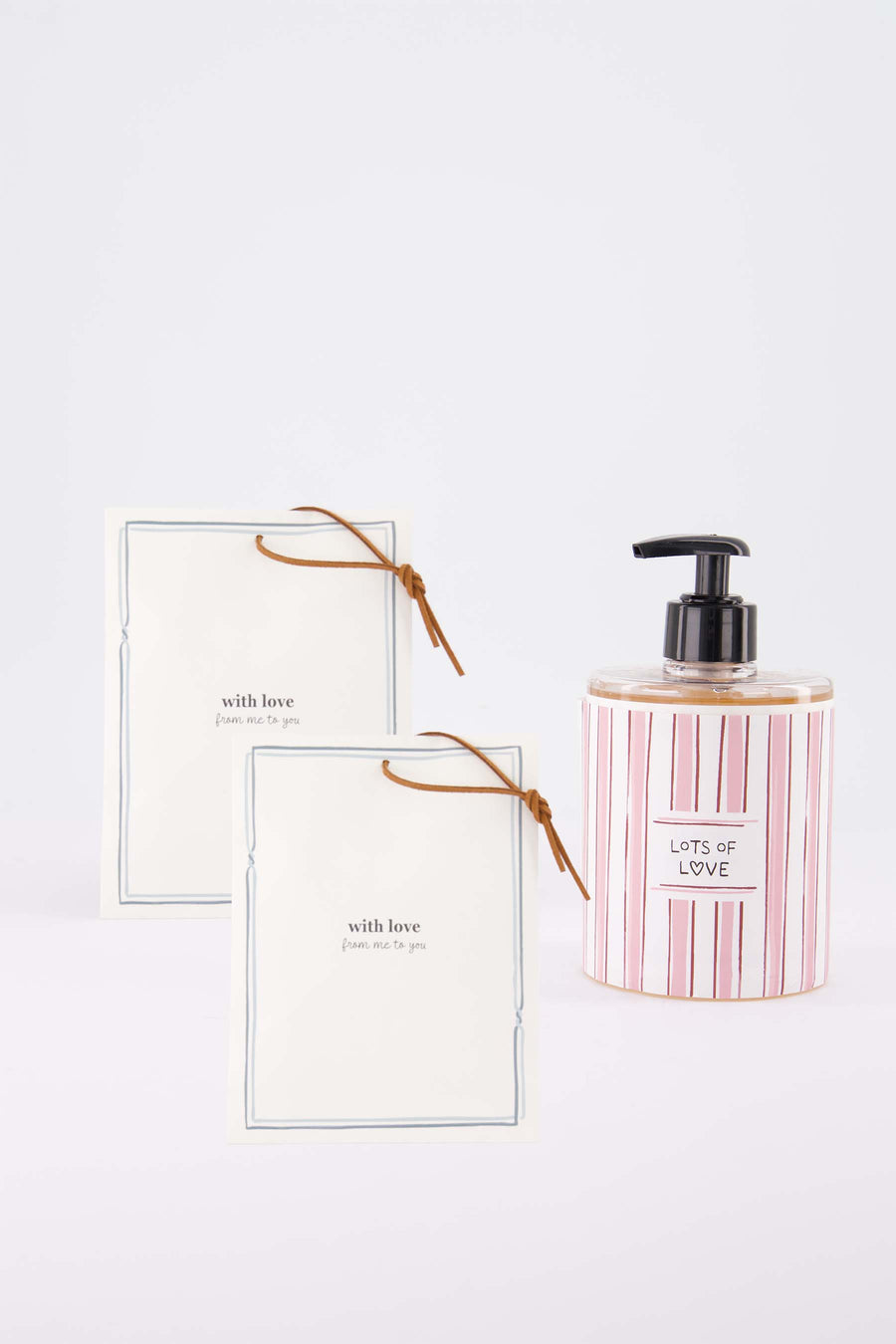 cadeauset Lots of Love & With Love - Handzeep & set van 2 geurzakjes - Roze & wit/goud/blauw