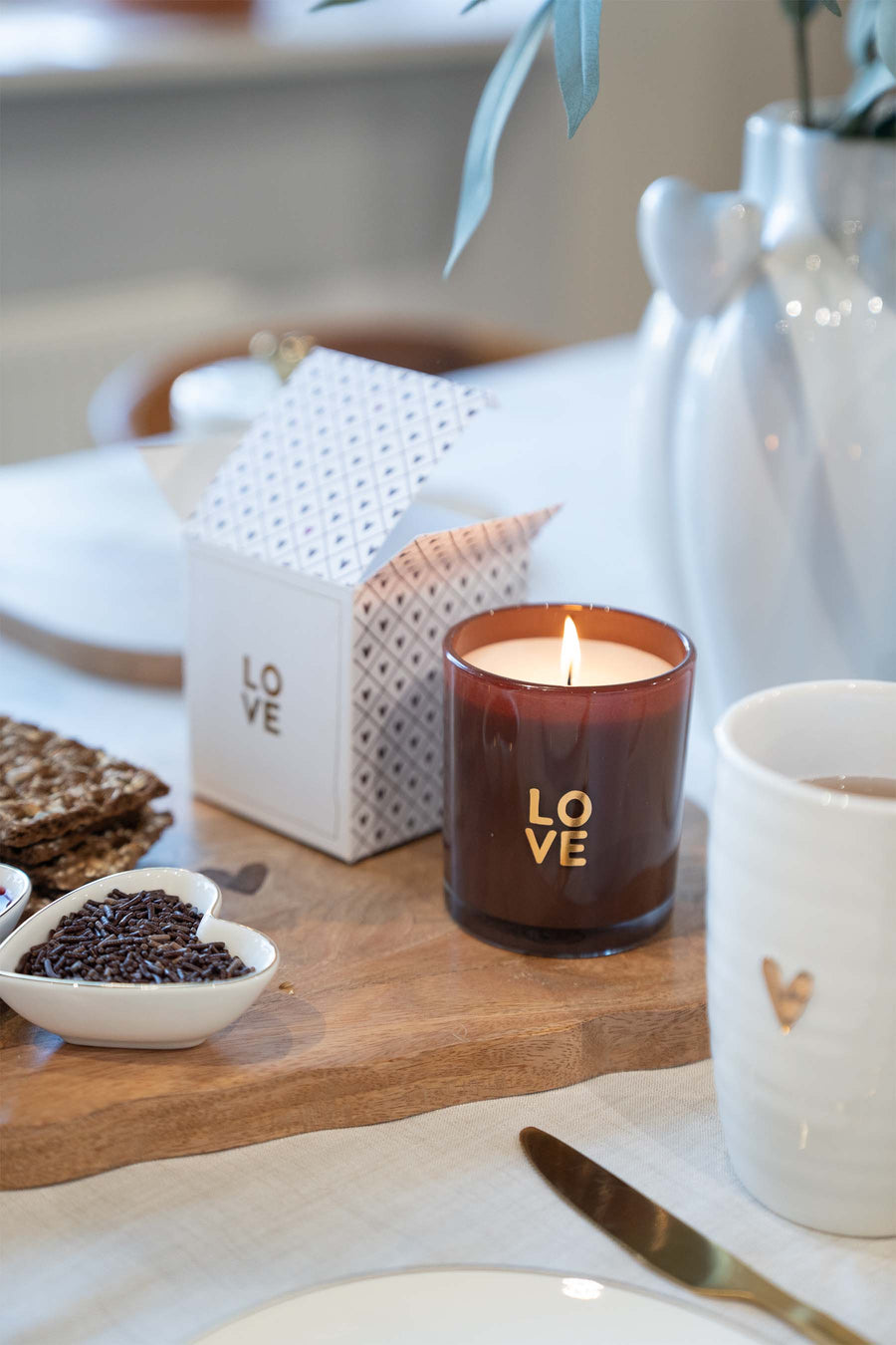 geurkaars glas in doosje love bruin | bruin