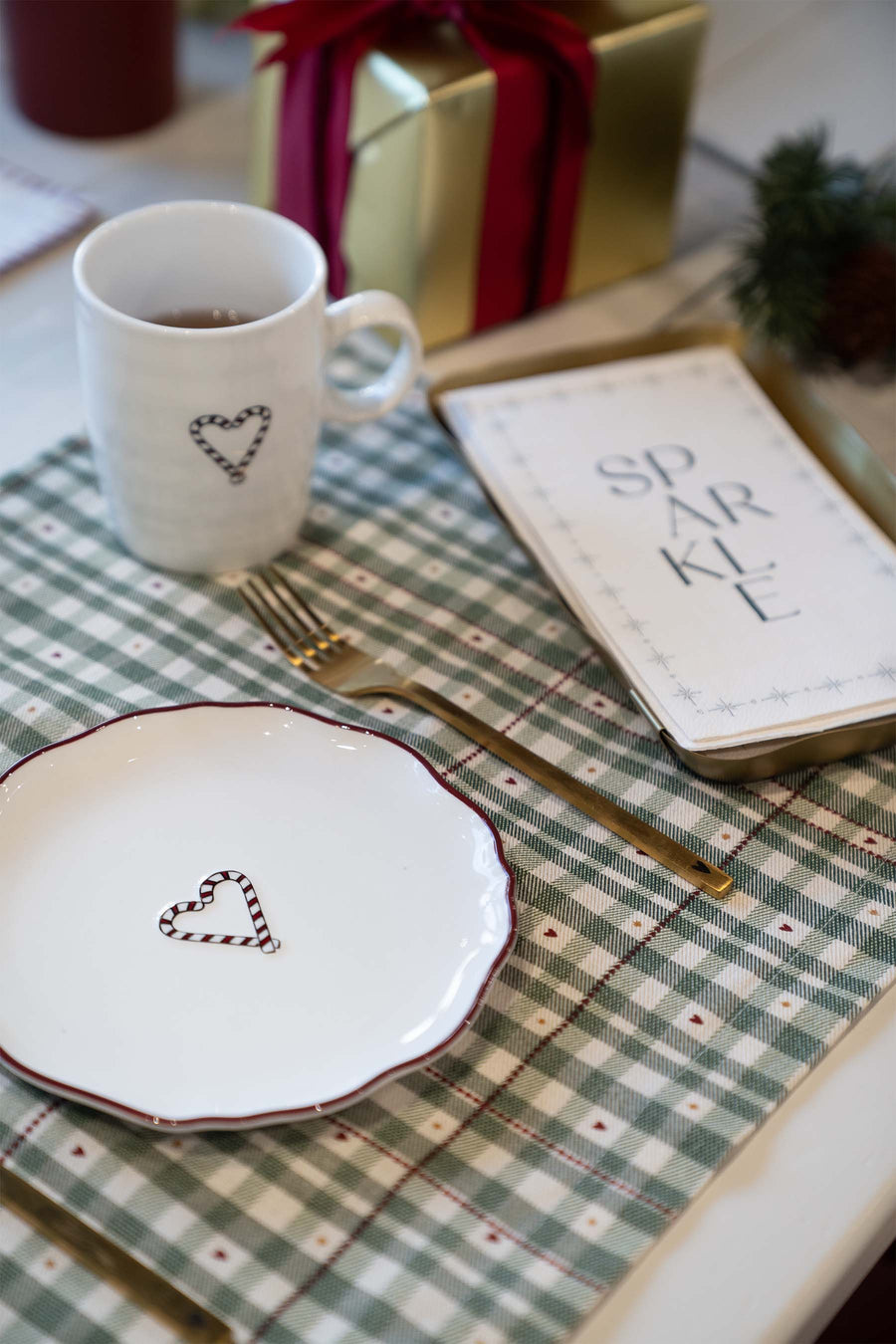 serveerschaal hart wit/donkerrood | wit / donkerrood