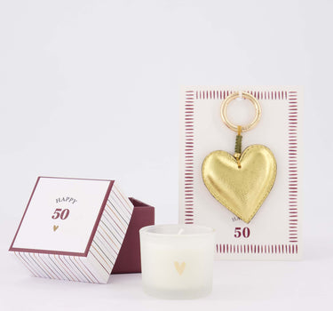 cadeauset Happy 50 - Ansichtkaart met sleutelhanger & geurkaars in doosje - Wit/donkerrood