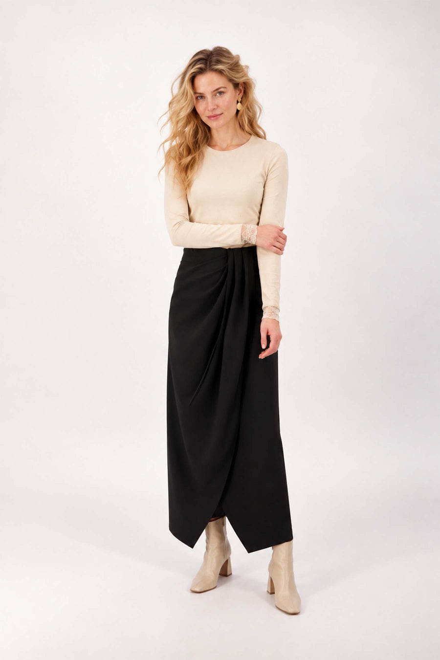 wrap skirt with pleats | black