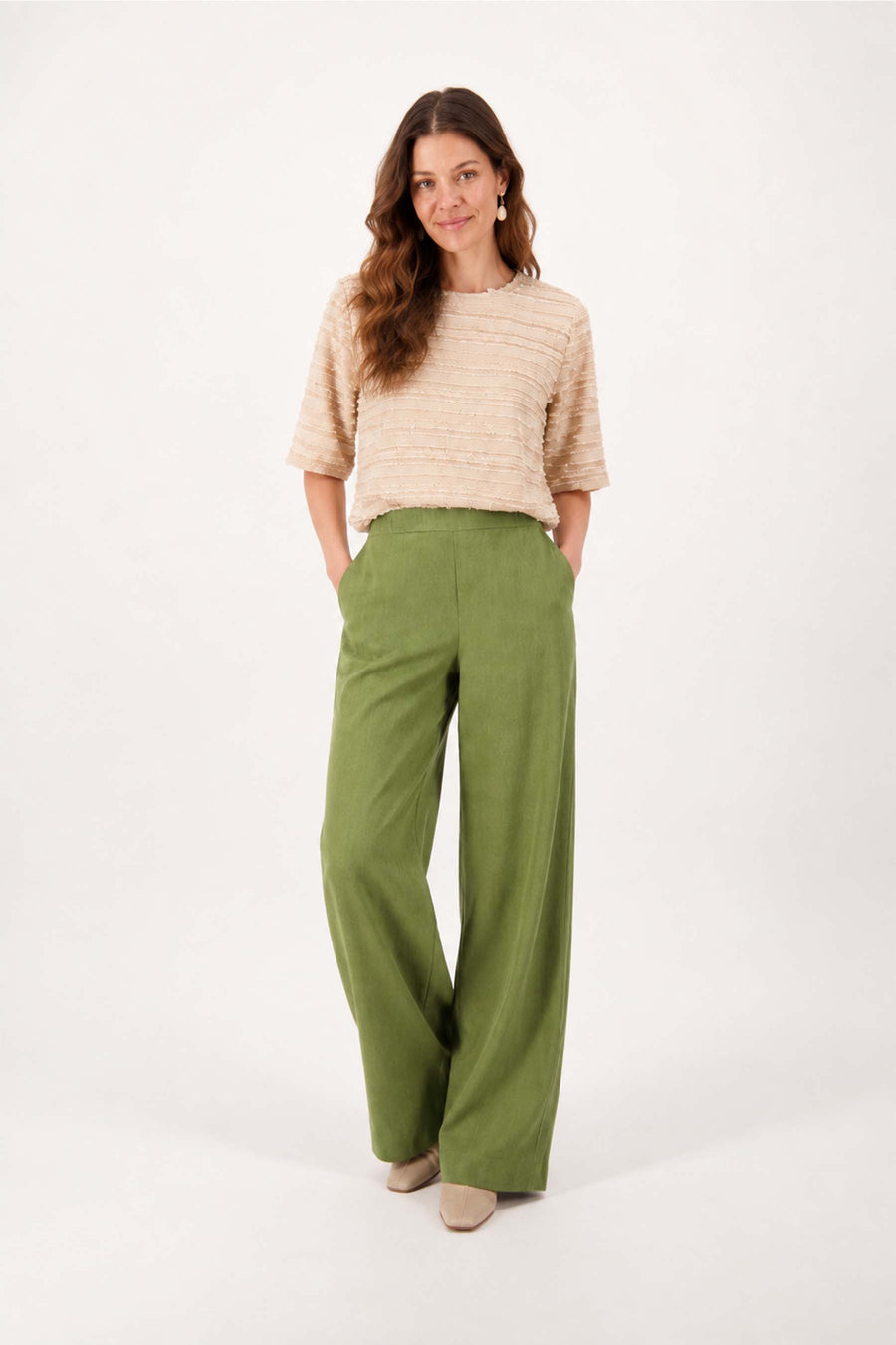 wijde satijnen broek | avocado