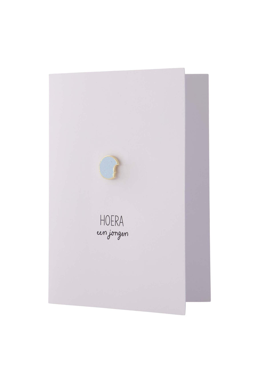 wenskaart hoera een jongen broche | blauw / wit